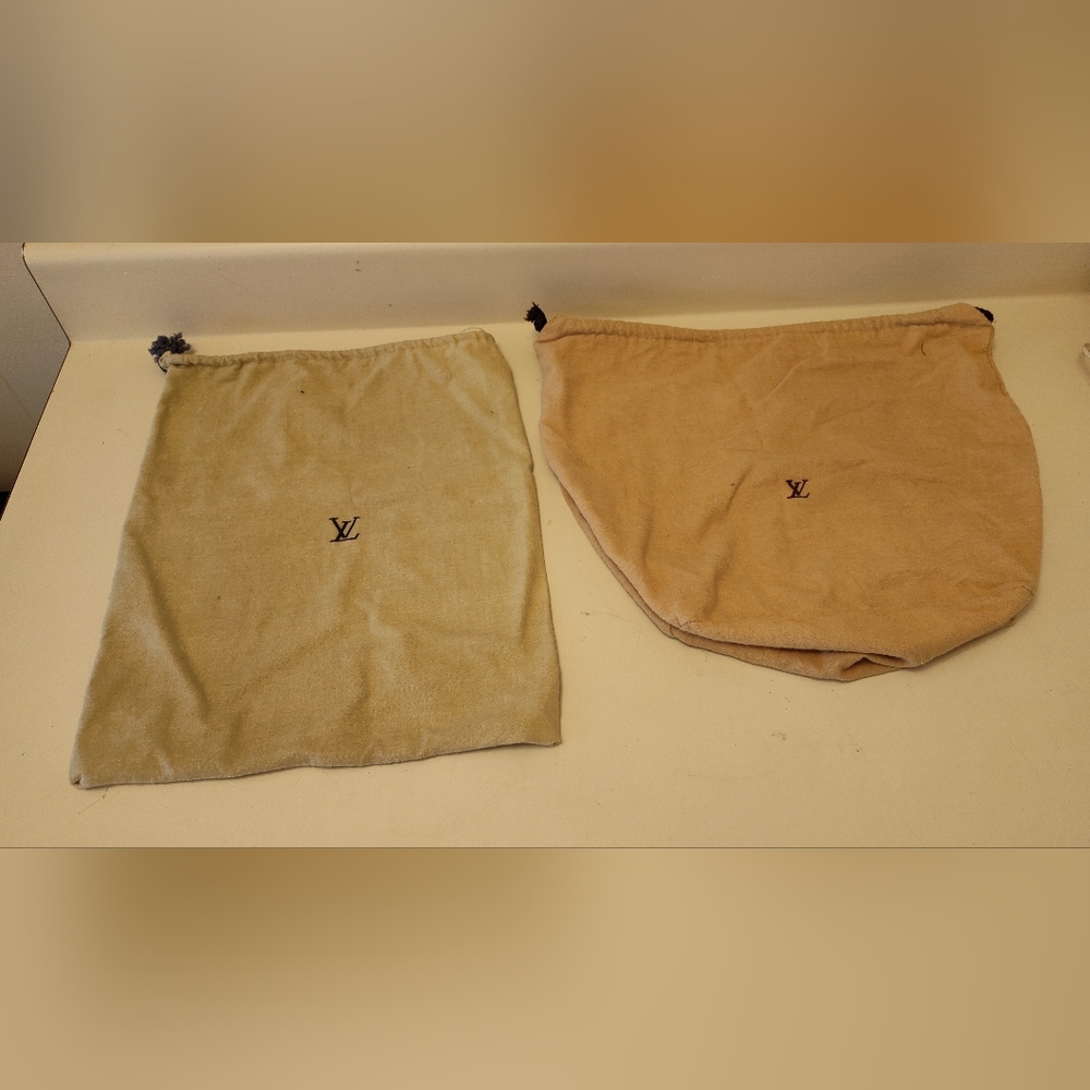 Louis Vuitton Dust Bags Drawstring Bags View 2